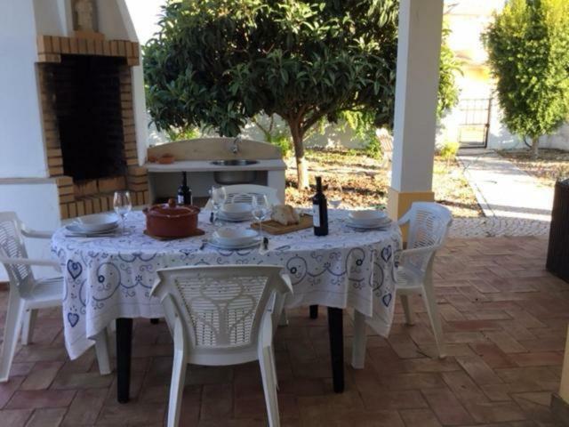 Guest House Alfarrobeiras Albufeira Buitenkant foto