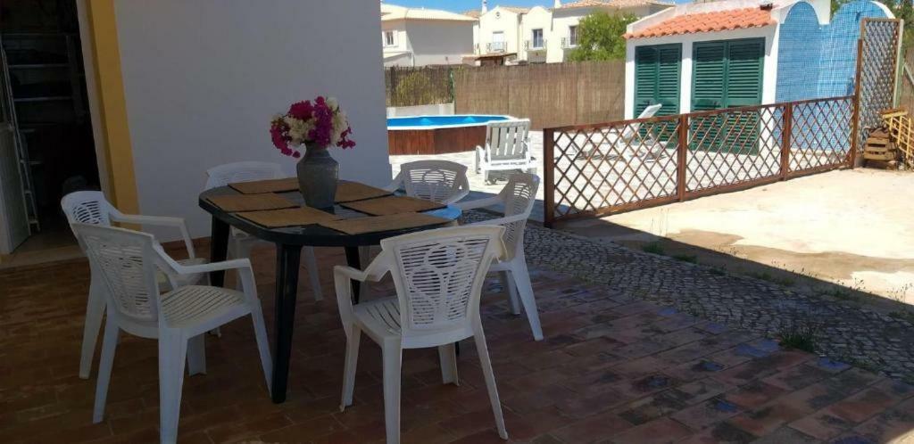 Guest House Alfarrobeiras Albufeira Buitenkant foto
