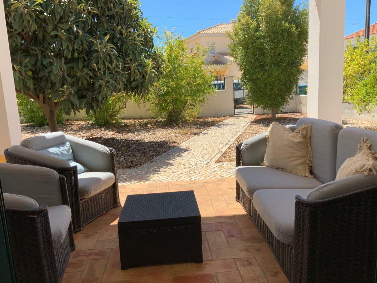 Guest House Alfarrobeiras Albufeira Buitenkant foto